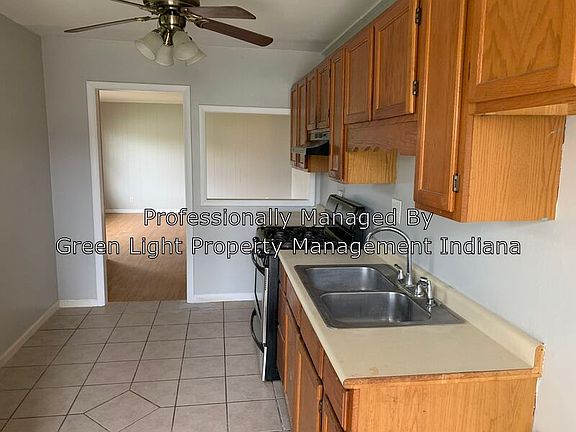 3rd image of 5215 N Kercheval Dr