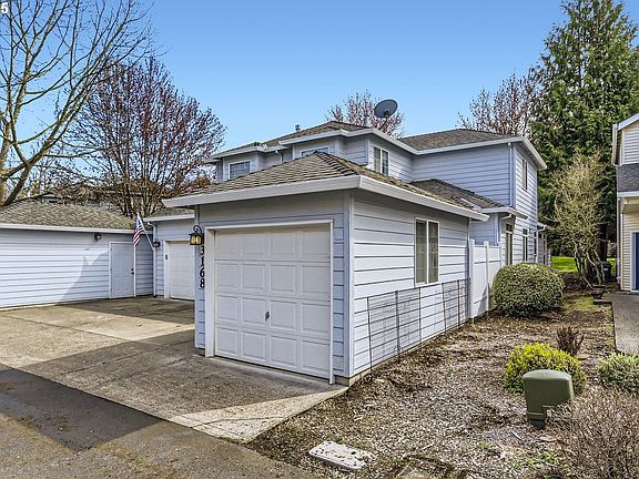 2nd image of 3168 SE Blue Bird Dr