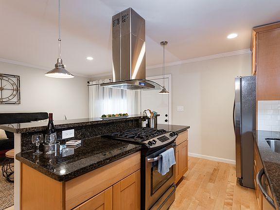 3rd image of 8169 Arroyo Dr APT 4