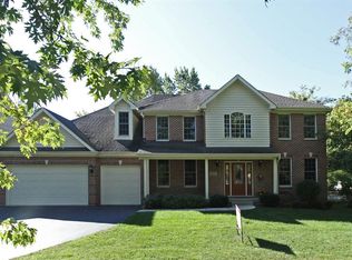 1217 Wing Ave, St Charles, IL 60174