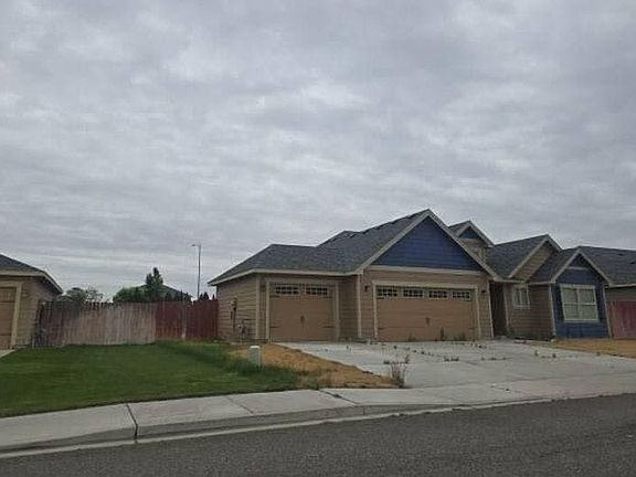 2nd image of 4311 Atlanta Ln