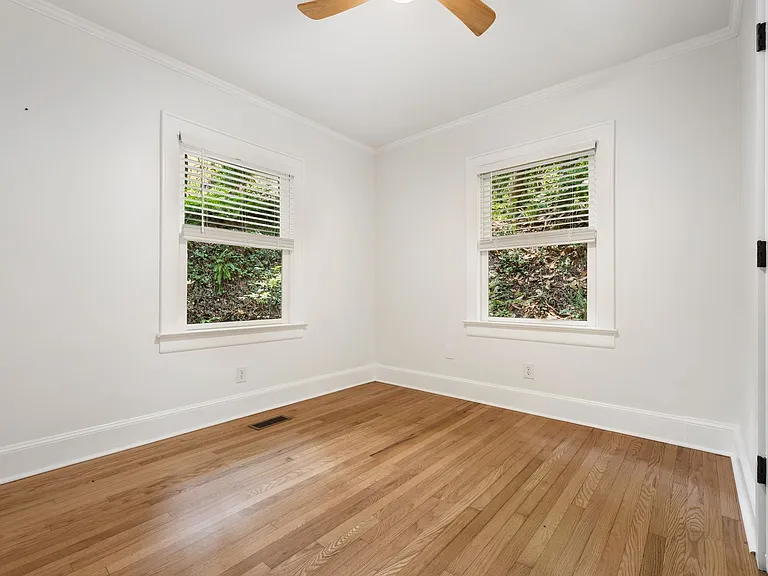 126 Weaver Rd — Photo 9