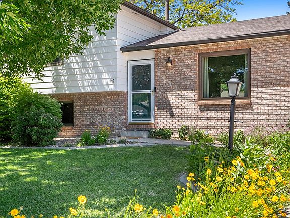 3rd image of 3281 McIntosh Ct