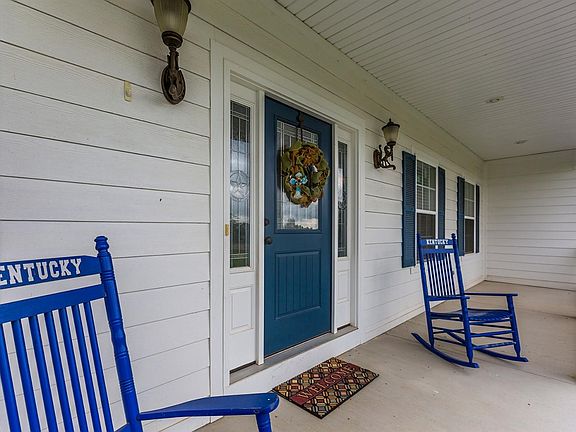 2nd image of 341 Cave Run Cir