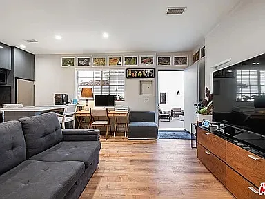6803 Iris Cir — Photo 3