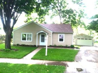 634 Wildwood Ave, Mundelein, IL