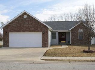 1636 N Oakmont Ave, Greensburg, IN 47240