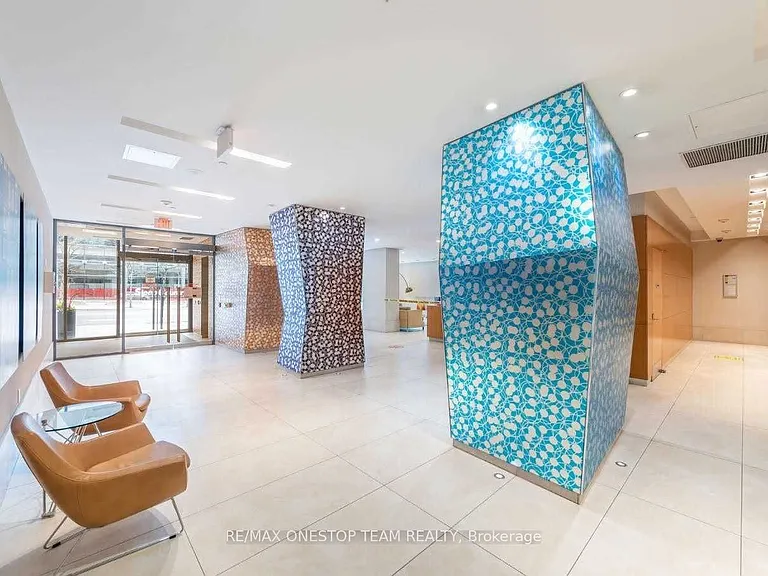 832 Bay St #1603 — Photo 26