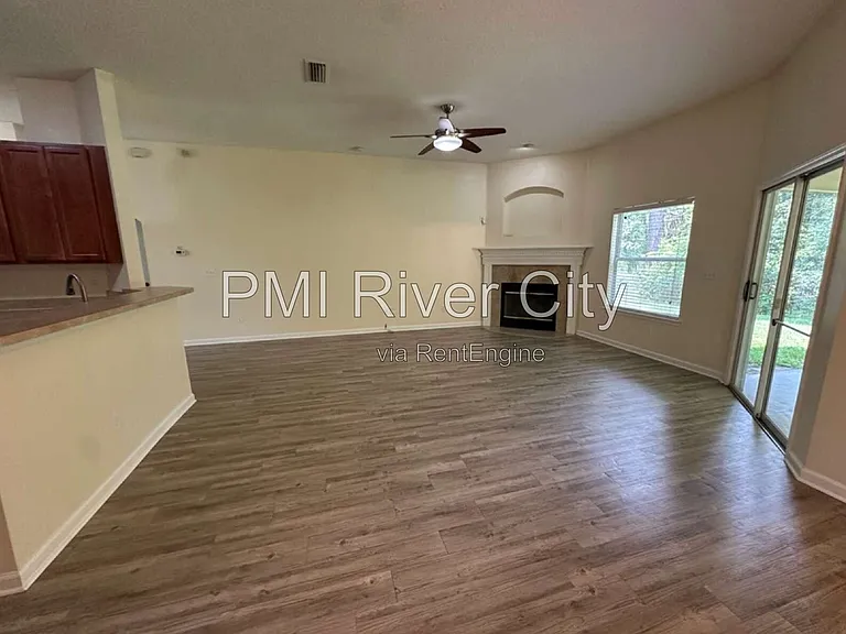 533 Alice Cove Ct — Photo 5