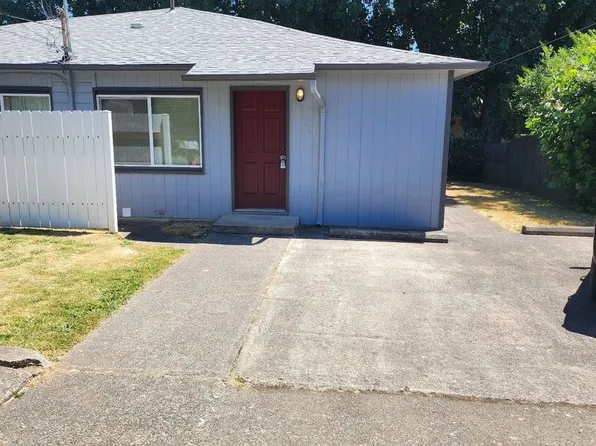 AC-0000 | 1483-1495 Fairmount, 1483 NW Fairmount St #1493, Roseburg, OR 97470