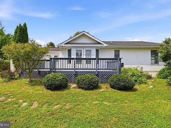 3rd image of 65 Live Oak Ct