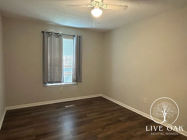 952 Gulfstream Rd — Photo 10