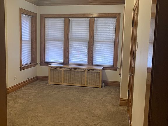 5th image of 4123 S Sacramento Ave #1