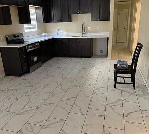 4th image of 2904 W CACTUS Road