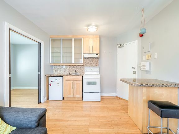 5th image of 198 Dunn Ave Suite 301