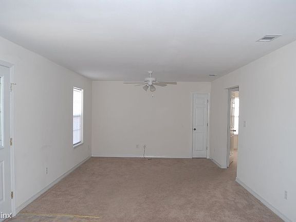 2nd image of 15143 Deer Creek Dr
