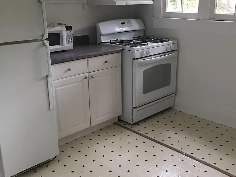 1714 Ashwood Ave #C — Photo 6