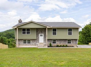 6909 Sandy Cove Dr, Harrison, TN 37341