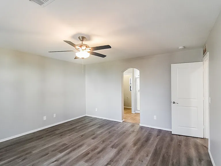 10317 W Monterosa Ave — Photo 8