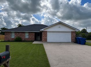113 Mayhaw St, Deridder, LA 70634