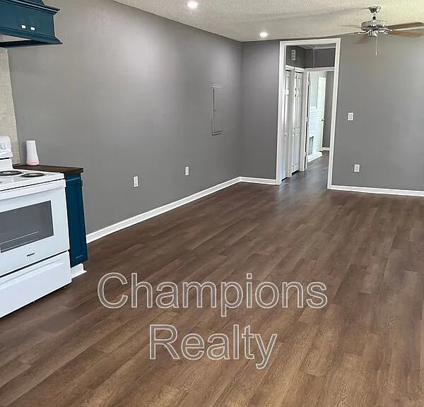 2603 Garden Dr #A — Photo 2