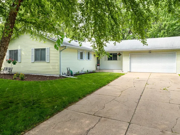 11425 Valley Ct, Burnsville, MN 55337