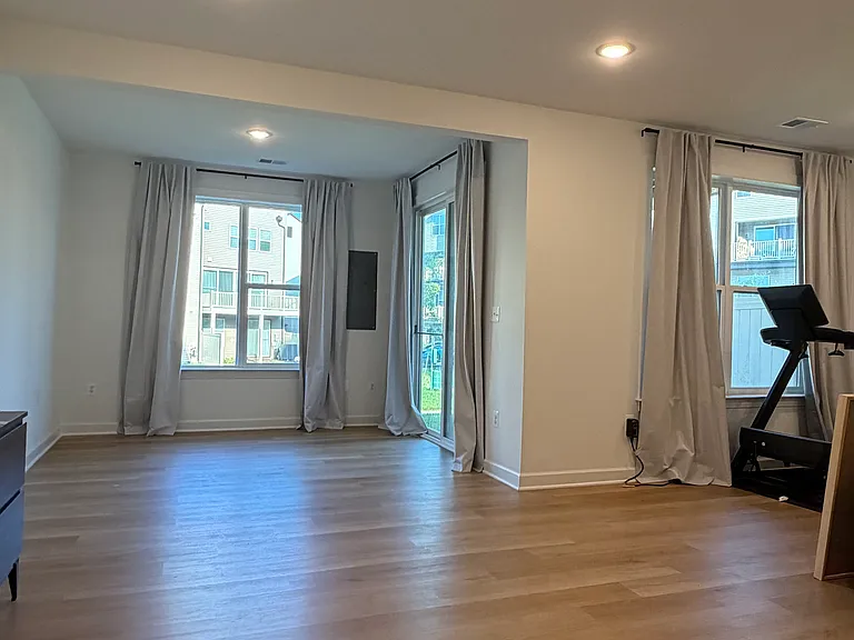 14210 Alki Dr — Photo 30
