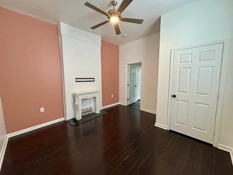 2923 Banks St — Photo 5