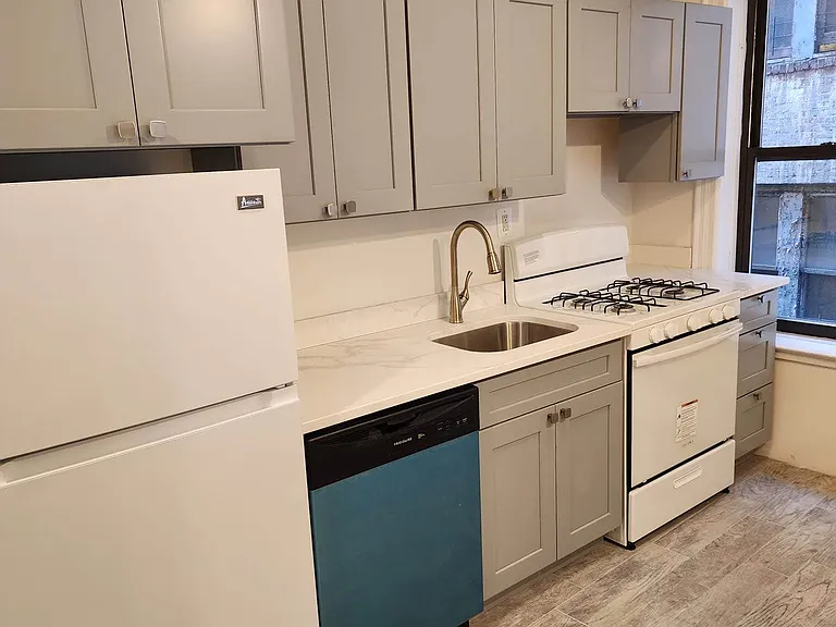 45-26 44th St #4C — Photo 11