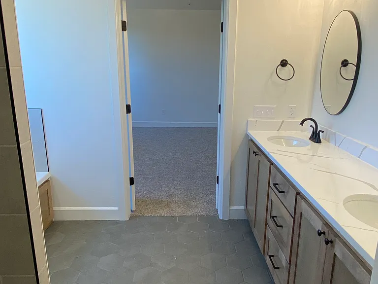 2836 Kingswood Dr — Photo 22