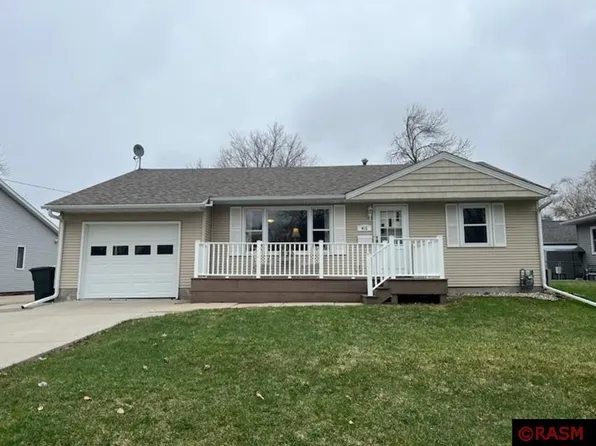 412 E 12th St, Blue Earth, MN 56013