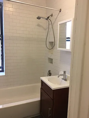 Rented by Trion Real Estate Management | media 7