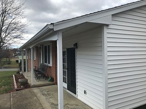 4th image of 918 Powhatan St