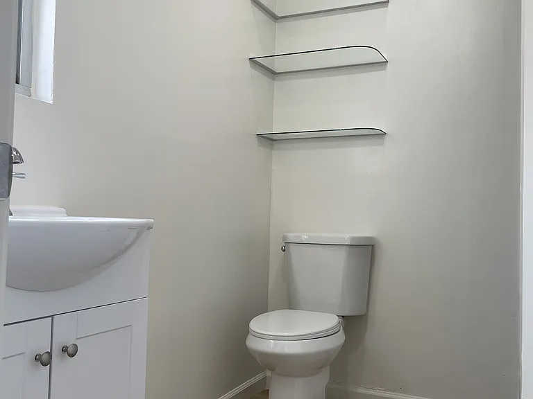 Dalewood Downs Apartments — Photo 11