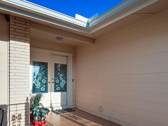 4th image of 10801 W El Capitan Cir