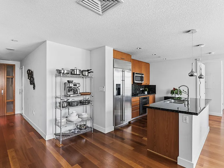 1199 Pacific Hwy #2903R — Photo 6