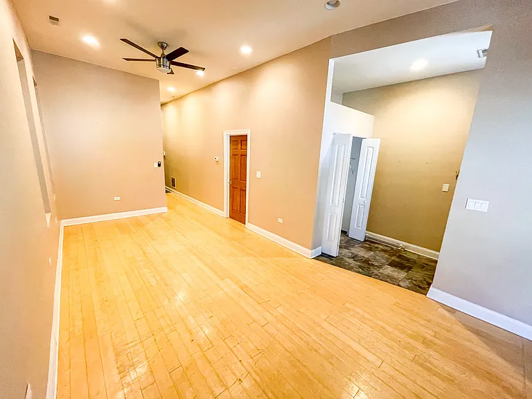 1435 W. Grand Ave. — Photo 7
