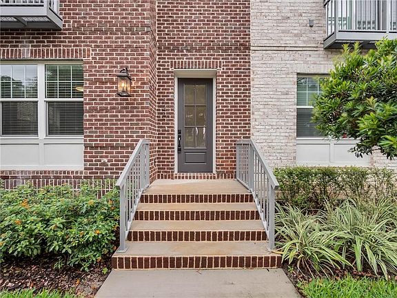 3rd image of 145 S Park Ave #4B