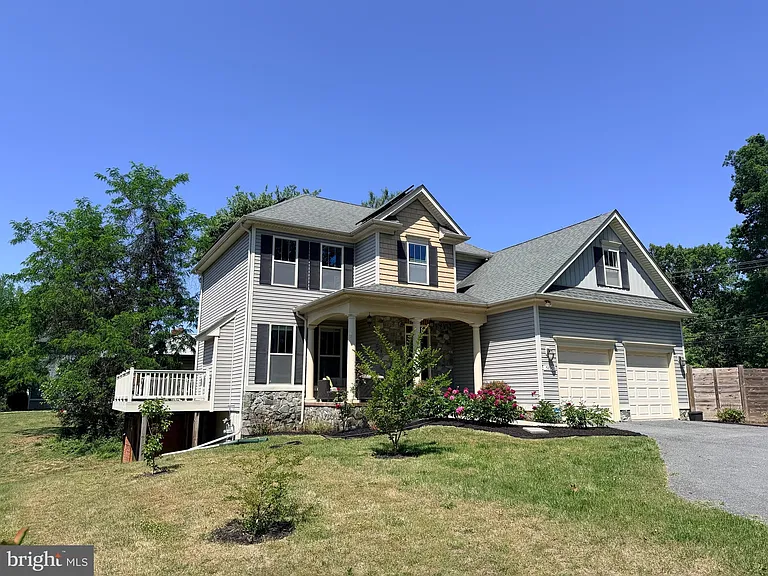 5790 Hunt Club Rd — Photo 4