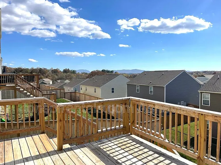 354 Tavernier Ln — Photo 6