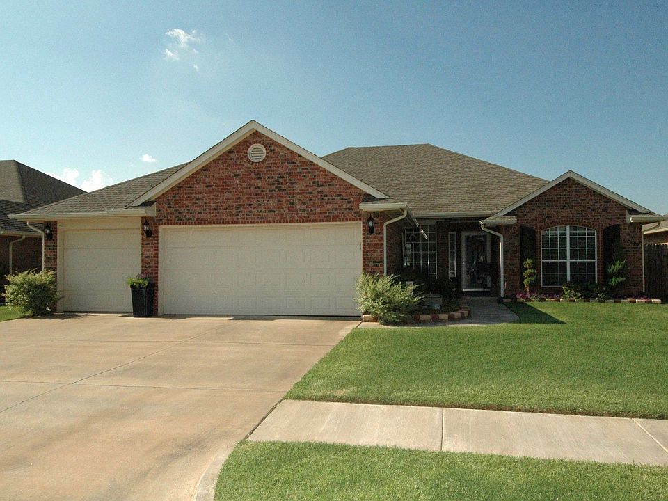 Welcome Home to 2821 NW 169th