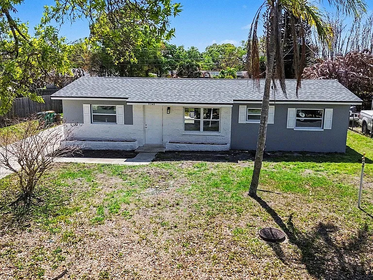 5240 Sutton Ave — Photo 1