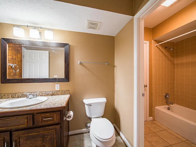 5500 Gunboat Dr #B — Photo 11