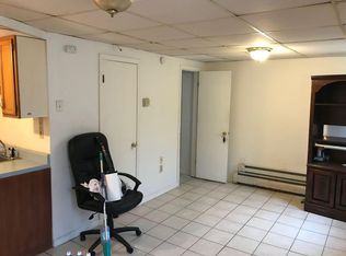 420 Douglass St, Reading, PA 19601