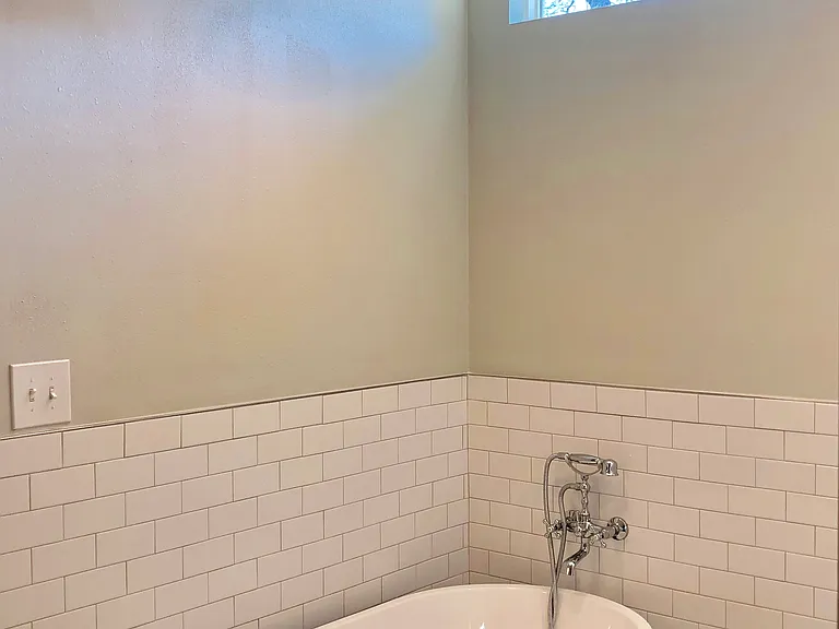 Flanders St — Photo 15