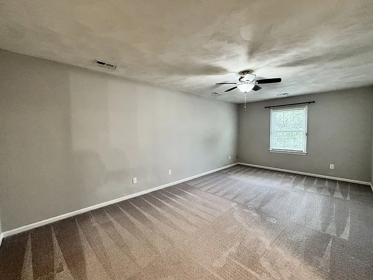 965 Commodore Dr — Photo 31