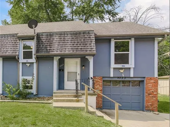 9323 E 83rd St, Raytown, MO 64138