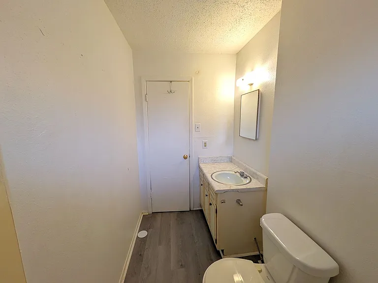 Manya Point Apartments — Photo 8
