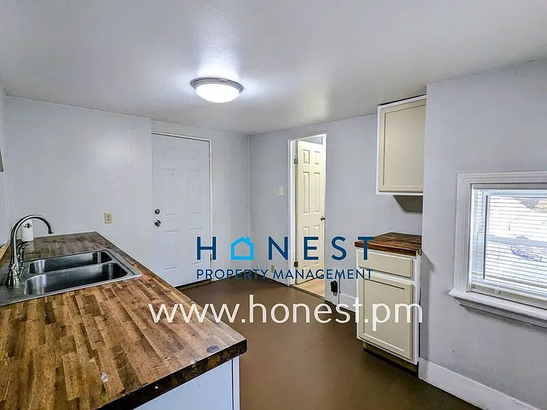 36 Prospect St #2 — Photo 2
