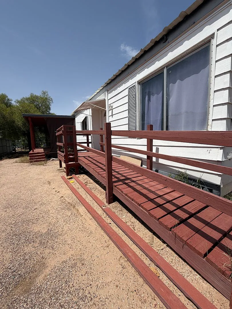 Spacious 2-Bedroom, 2-Bathroom Home with Covered Deck & Large Yard! — Photo 2